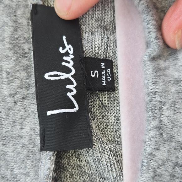 New! With Tags! Lulu's Gray Off-Shoulder Super Soft Top. Size Small - Picture 5 of 6